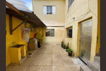 Casa à venda com 7 quartos, 200m² em Jardim Nizia, São Paulo