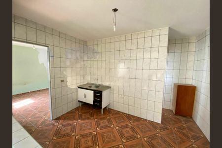 Casa à venda com 7 quartos, 200m² em Jardim Nizia, São Paulo