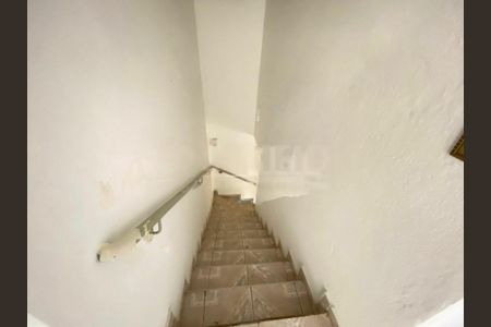 Casa à venda com 7 quartos, 200m² em Jardim Nizia, São Paulo