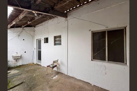 Casa para alugar com 60m², 1 quarto e 1 vagaÁrea externa
