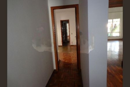 Casa à venda com 250m², 4 quartos e 4 vagas