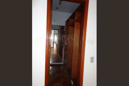 Casa à venda com 250m², 4 quartos e 4 vagas