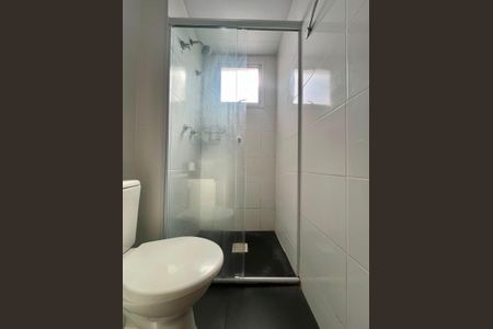 Banheiro de apartamento para alugar com 2 quartos, 43m² em Parque Industrial, Campinas