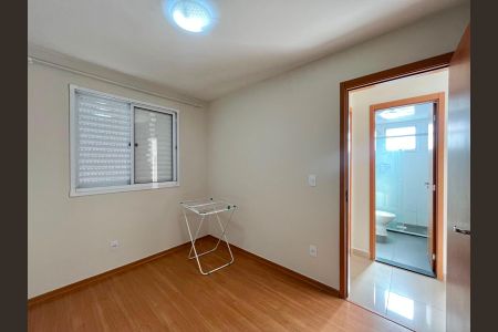 Apartamento à venda com 43m², 2 quartos e 1 vaga Apartamento à venda com 43m², 2 quartos e 1 vagaQuarto 2