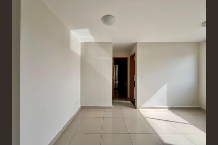 Sala de apartamento para alugar com 2 quartos, 43m² em Parque Industrial, Campinas