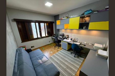 Casa à venda com 3 quartos, 195m² em Jardim Marajoara, São Paulo