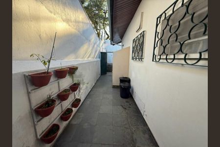 Casa à venda com 3 quartos, 195m² em Jardim Marajoara, São Paulo