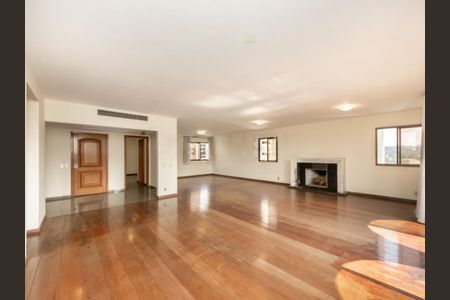 Apartamento à venda com 620m², 3 quartos e 4 vagas