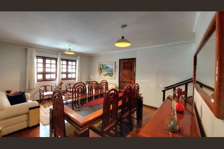 Casa à venda com 3 quartos, 150m² em Campo Grande, São Paulo
