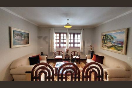 Casa à venda com 3 quartos, 150m² em Campo Grande, São Paulo