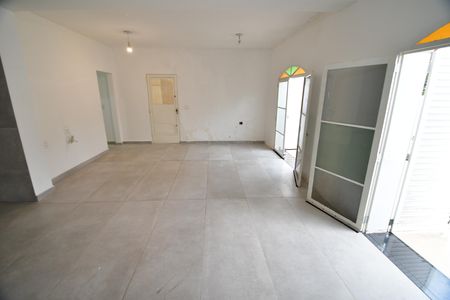 Casa à venda com 162m², 3 quartos e 2 vagasSala