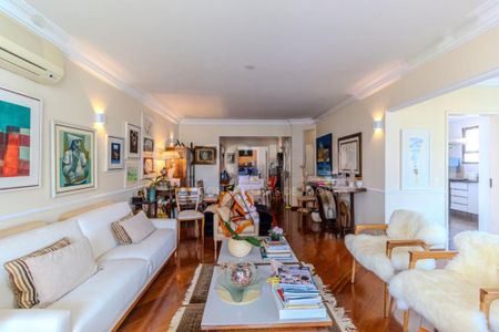 Apartamento à venda com 324m², 4 quartos e 3 vagas