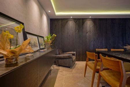 Apartamento à venda com 210m², 3 quartos e 4 vagas