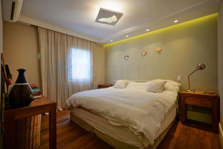 Apartamento à venda com 210m², 3 quartos e 4 vagas