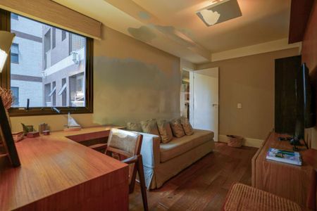 Apartamento à venda com 210m², 3 quartos e 4 vagas