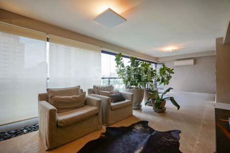 Apartamento à venda com 210m², 3 quartos e 4 vagas