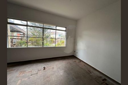 Casa à venda com 3 quartos, 155m² em Campo Grande, São Paulo