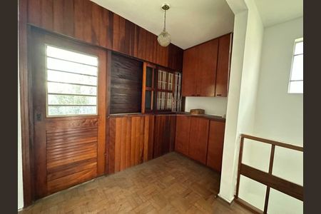 Casa à venda com 155m², 3 quartos e 2 vagas