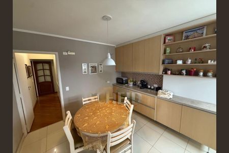 Apartamento à venda com 209m², 4 quartos e 3 vagas