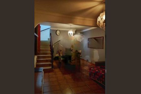 Casa à venda com 3 quartos, 130m² em Jardim Santa Barbara, São Paulo