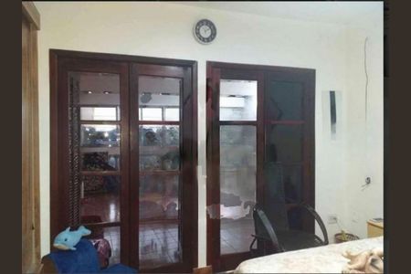 Casa à venda com 3 quartos, 130m² em Jardim Santa Barbara, São Paulo