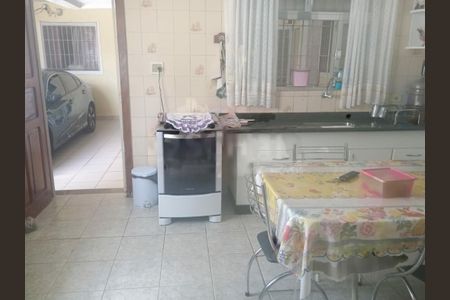 Casa à venda com 3 quartos, 200m² em Vila Campo Grande, São Paulo