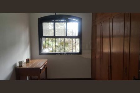 Casa à venda com 3 quartos, 225m² em Jardim Sertaozinho, São Paulo