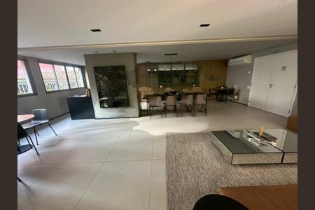 Apartamento à venda com 67m², 2 quartos e 1 vaga