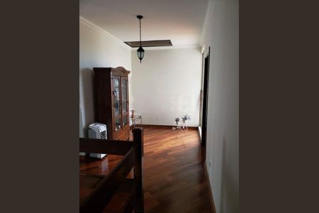 Casa à venda com 4 quartos, 164m² em Jardim Colonial, São Paulo