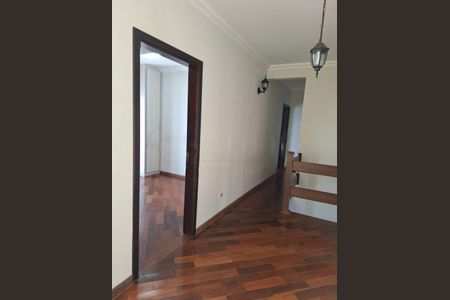 Casa à venda com 4 quartos, 164m² em Jardim Colonial, São Paulo