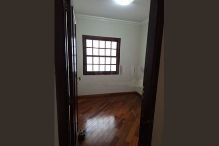 Casa à venda com 4 quartos, 164m² em Jardim Colonial, São Paulo