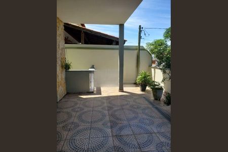 Casa à venda com 164m², 4 quartos e 3 vagas