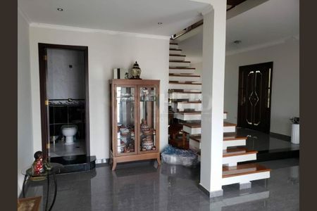 Casa à venda com 164m², 4 quartos e 3 vagas