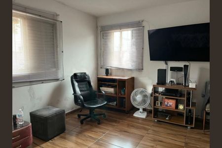 Casa à venda com 100m², 2 quartos e 2 vagas
