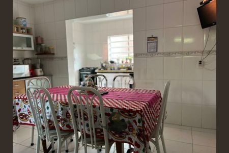 Casa à venda com 2 quartos, 100m² em Jardim Ana Lucia, São Paulo