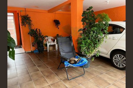 Casa à venda com 100m², 2 quartos e 2 vagas