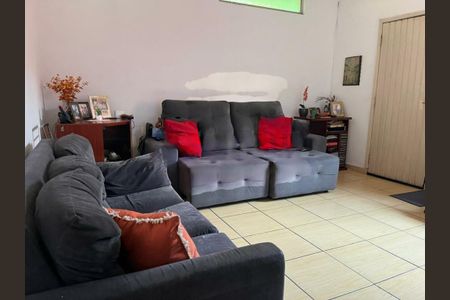 Casa à venda com 100m², 2 quartos e 2 vagas