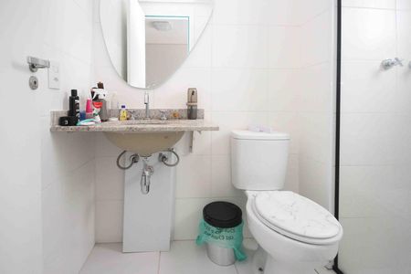 Apartamento para alugar com 73m², 2 quartos e 1 vaga Apartamento para alugar com 73m², 2 quartos e 1 vagaBanheiro da Suite 02