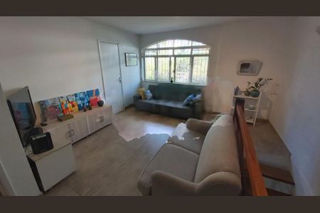Casa à venda com 4 quartos, 180m² em Jardim Umuarama, São Paulo