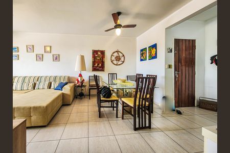 Apartamento para alugar com 76m², 2 quartos e sem vaga Apartamento para alugar com 76m², 2 quartos e sem vagaSala