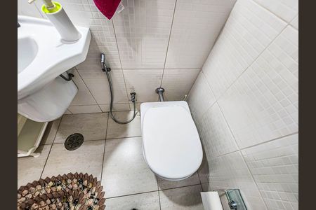 Apartamento para alugar com 76m², 2 quartos e sem vaga Apartamento para alugar com 76m², 2 quartos e sem vagaBanheiro Social
