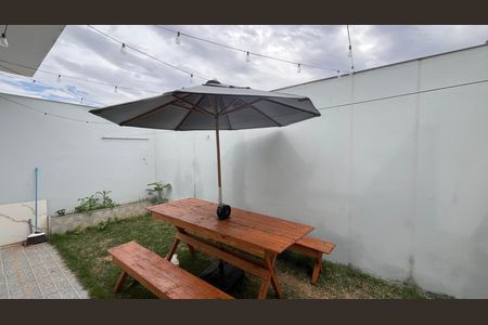 Casa à venda com 141m², 3 quartos e 1 vaga