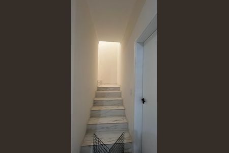 Casa à venda com 141m², 3 quartos e 1 vaga