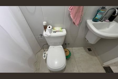 Casa à venda com 141m², 3 quartos e 1 vaga