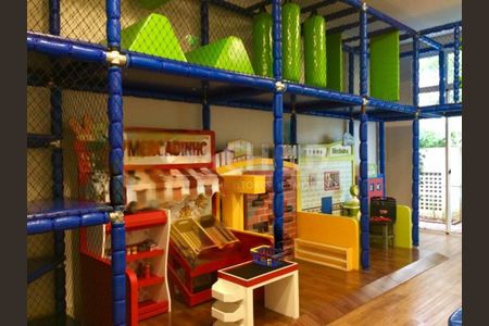 Apartamento à venda com 216m², 4 quartos e 4 vagas