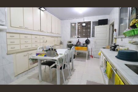 Casa à venda com 4 quartos, 414m² em Vila Mariana, São Paulo