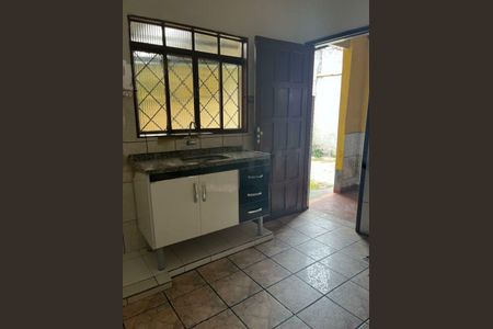Casa à venda com 87m², 2 quartos e 4 vagas