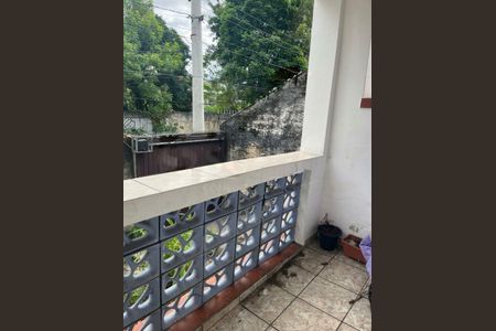 Casa à venda com 87m², 2 quartos e 4 vagas