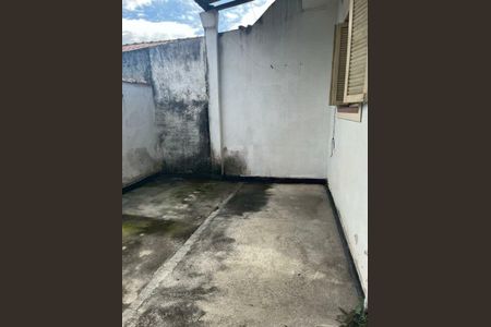 Casa à venda com 87m², 2 quartos e 4 vagas