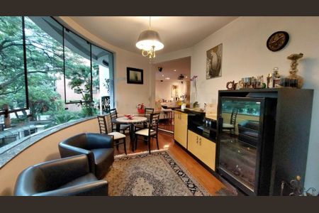 Apartamento à venda com 294m², 4 quartos e 3 vagas